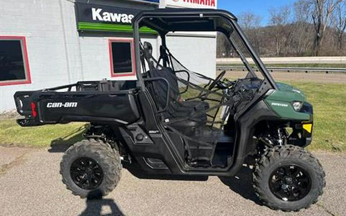 2023 Can-Am Defender DPS HD10