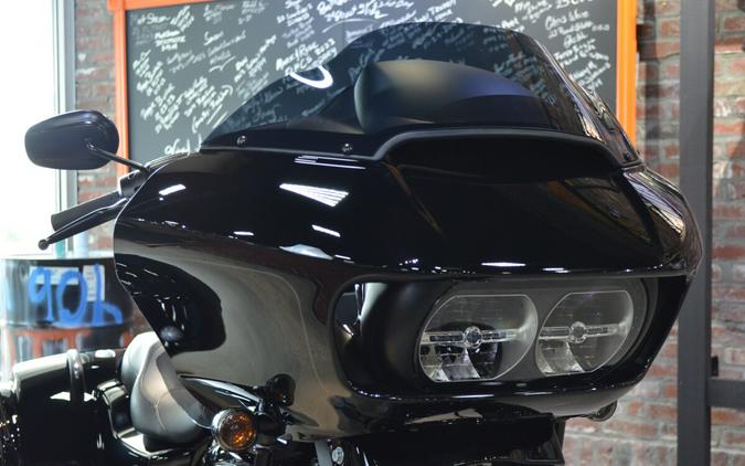 2024 Harley-Davidson Road Glide 3 Vivid Black - Black Finish
