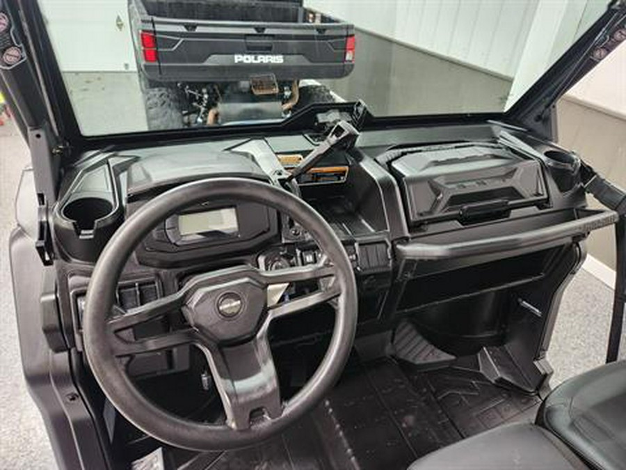 2025 Can-Am Defender XT HD7