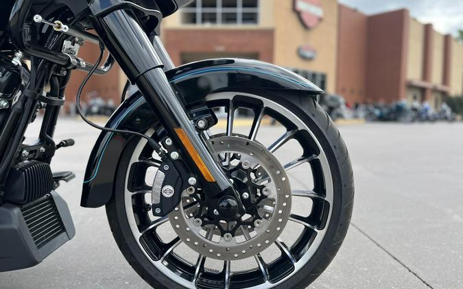 2025 Harley-Davidson® FLTRT Road Glide® 3 Vivid Black 855159