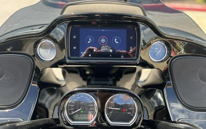 2025 Harley-Davidson® FLTRT Road Glide® 3 Vivid Black 855159