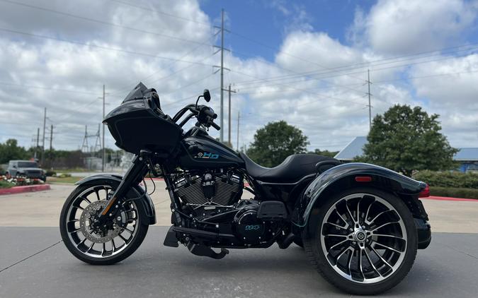 2025 Harley-Davidson® FLTRT Road Glide® 3 Vivid Black 855159