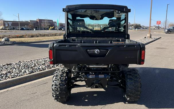 2024 Can-Am™ Defender DPS CAB HD9