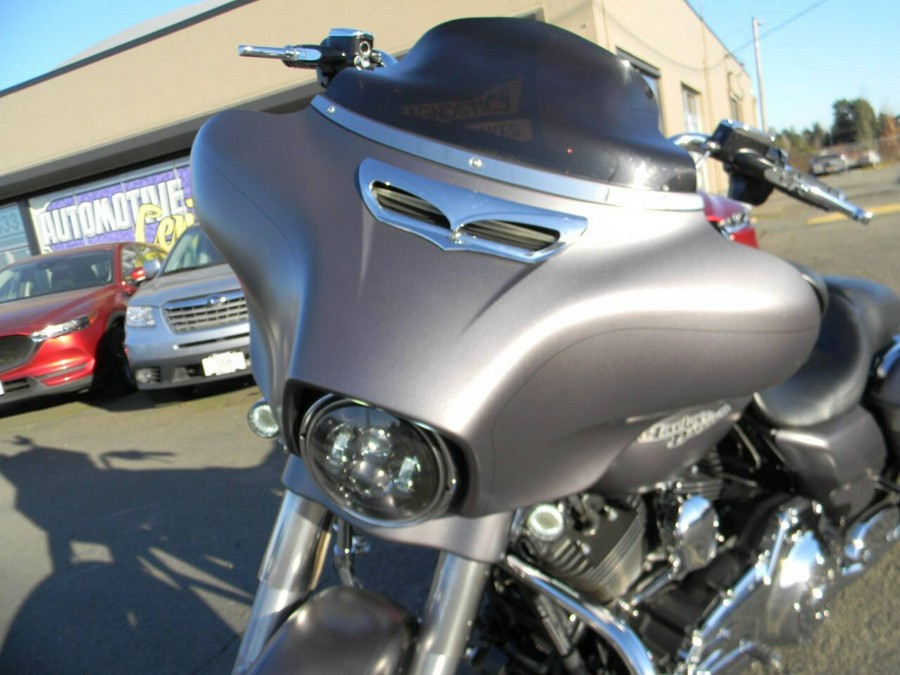 2016 Harley-Davidson Street Glide Special FLHXS