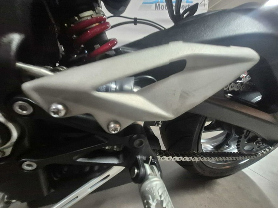 2025 Triumph STREET TRIPLE R REET TRIPLE R - PURE WHITE