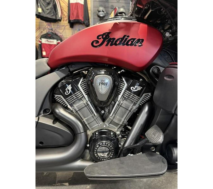 2025 Indian Motorcycle® Roadmaster® PowerPlus Dark Horse® Sunset Red Smoke