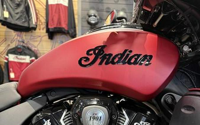 2025 Indian Motorcycle® Roadmaster® PowerPlus Dark Horse® Sunset Red Smoke
