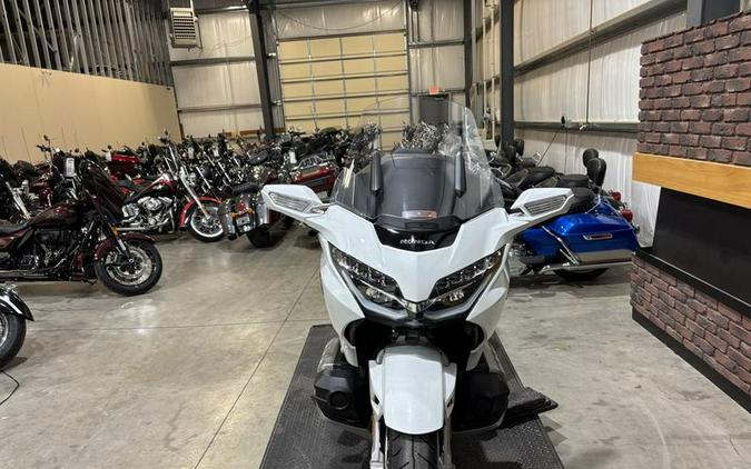 2018 Honda® Gold Wing Tour Automatic DCT Pearl White