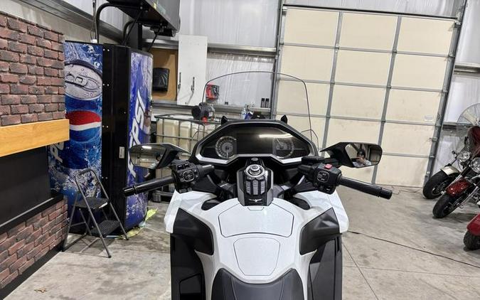 2018 Honda® Gold Wing Tour Automatic DCT Pearl White