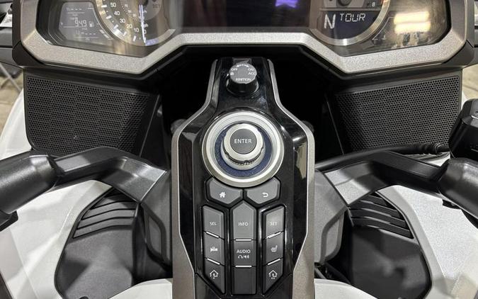 2018 Honda® Gold Wing Tour Automatic DCT Pearl White