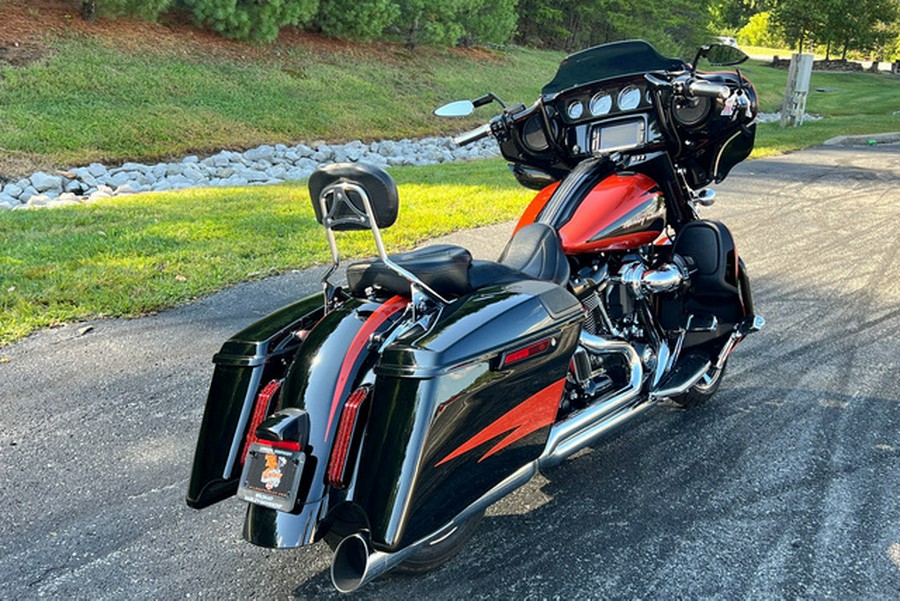 2017 Harley-Davidson FLHXSE - CVO Street Glide