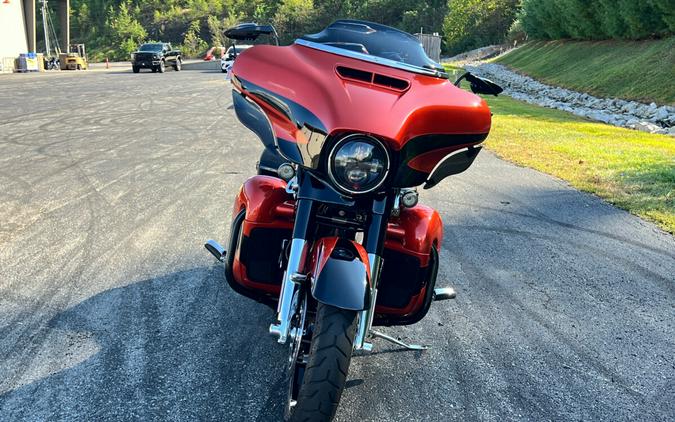 2017 Harley-Davidson CVO Street Glide FLHXSE