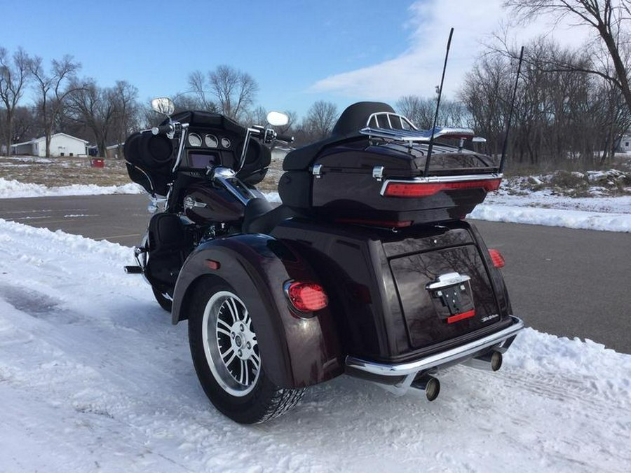 2022 Harley-Davidson® FLHTCUTG - Tri Glide® Ultra