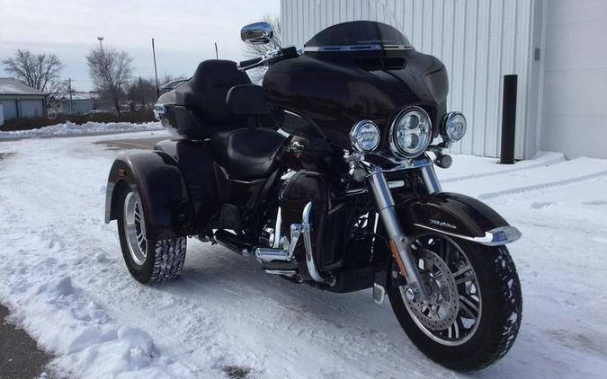 2022 Harley-Davidson® FLHTCUTG - Tri Glide® Ultra