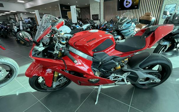 2025 Ducati PANIGALE V4S