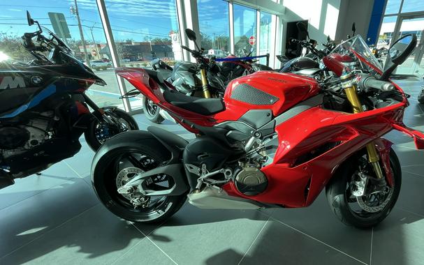 2025 Ducati PANIGALE V4S