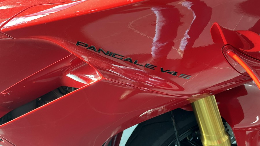 2025 Ducati PANIGALE V4S