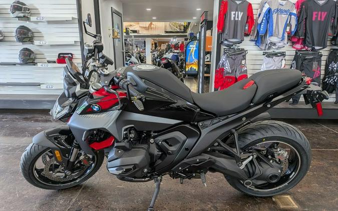 2026 BMW R 1300 R Option 719 Kilauea 1300 R