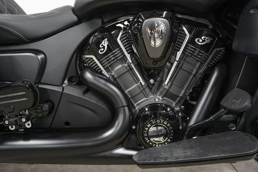 2024 Indian Motorcycle® Pursuit® Dark Horse® with PowerBand Audio Package Black Smoke