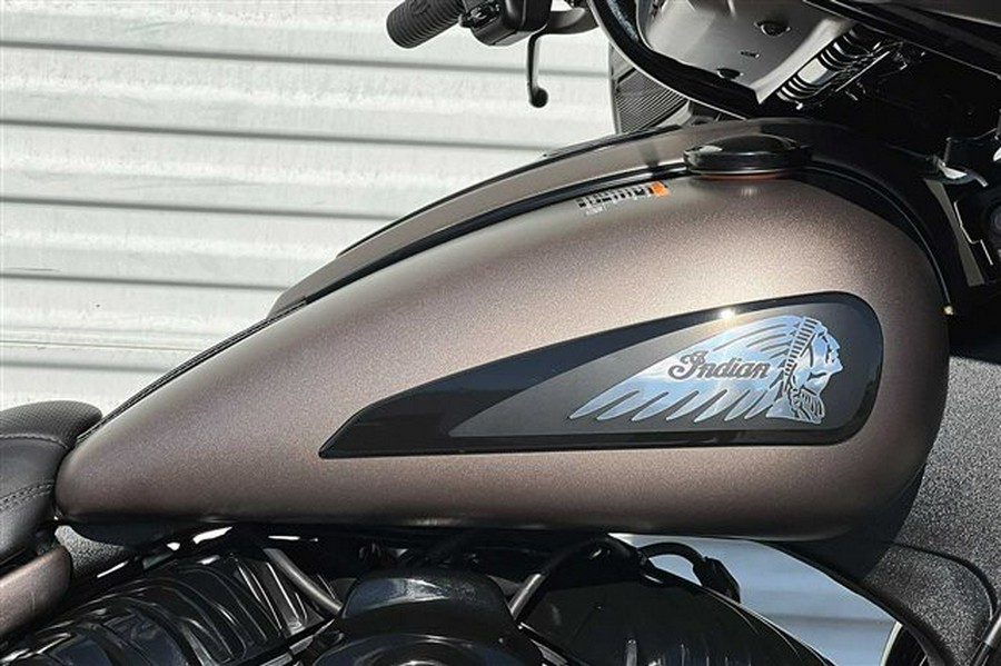 2019 Indian Motorcycle Chieftain Dark Horse