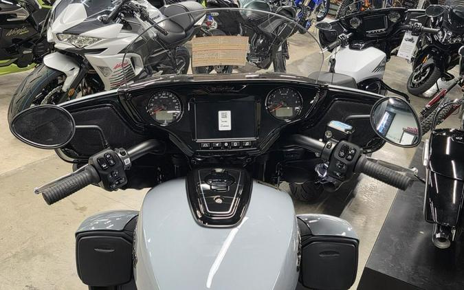 2025 Indian Motorcycle® Roadmaster® Dark Horse® with PowerBand Audio Package