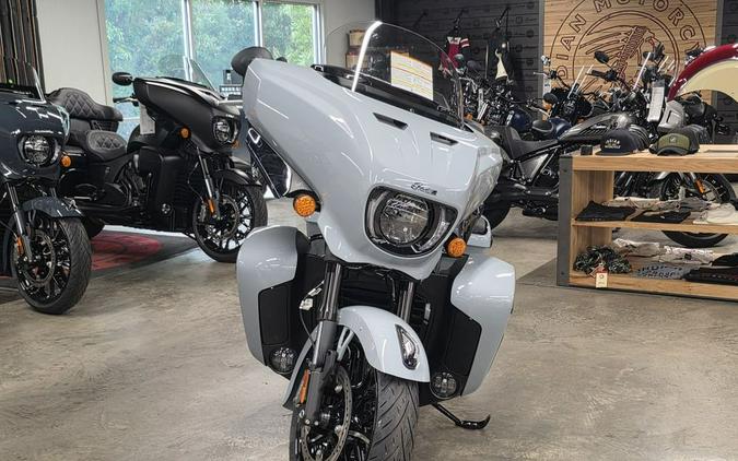2025 Indian Motorcycle® Roadmaster® Dark Horse® with PowerBand Audio Package
