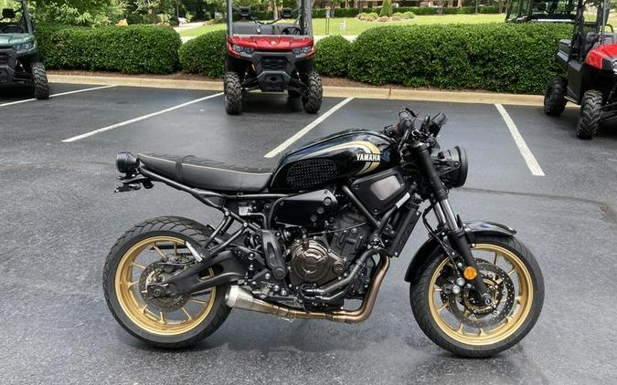 2022 Yamaha XSR700 Review [A Dozen Retro Fast Facts]