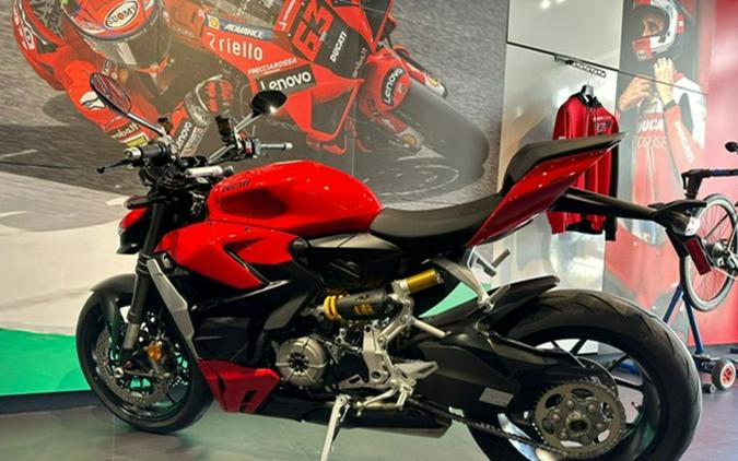 2022 Ducati Streetfighter V2 Ducati Red