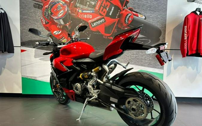 2022 Ducati Streetfighter V2 Ducati Red