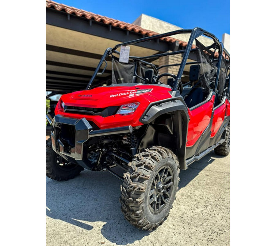 2023 Honda® Pioneer 1000-6 Deluxe Crew