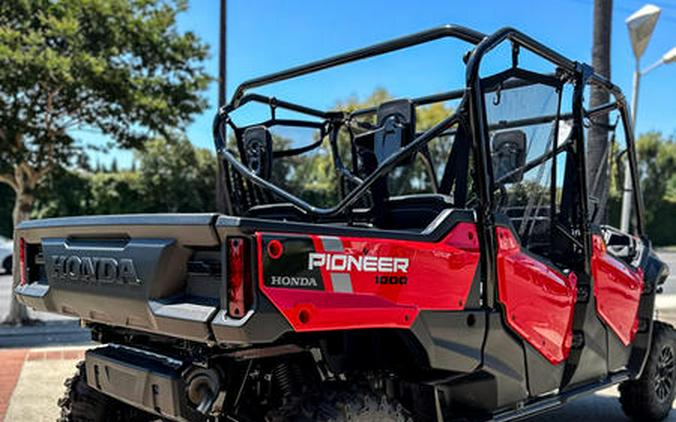 2023 Honda® Pioneer 1000-6 Deluxe Crew