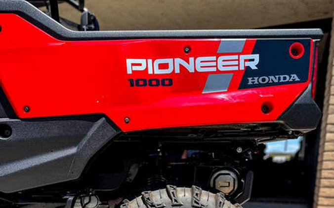 2023 Honda® Pioneer 1000-6 Deluxe Crew