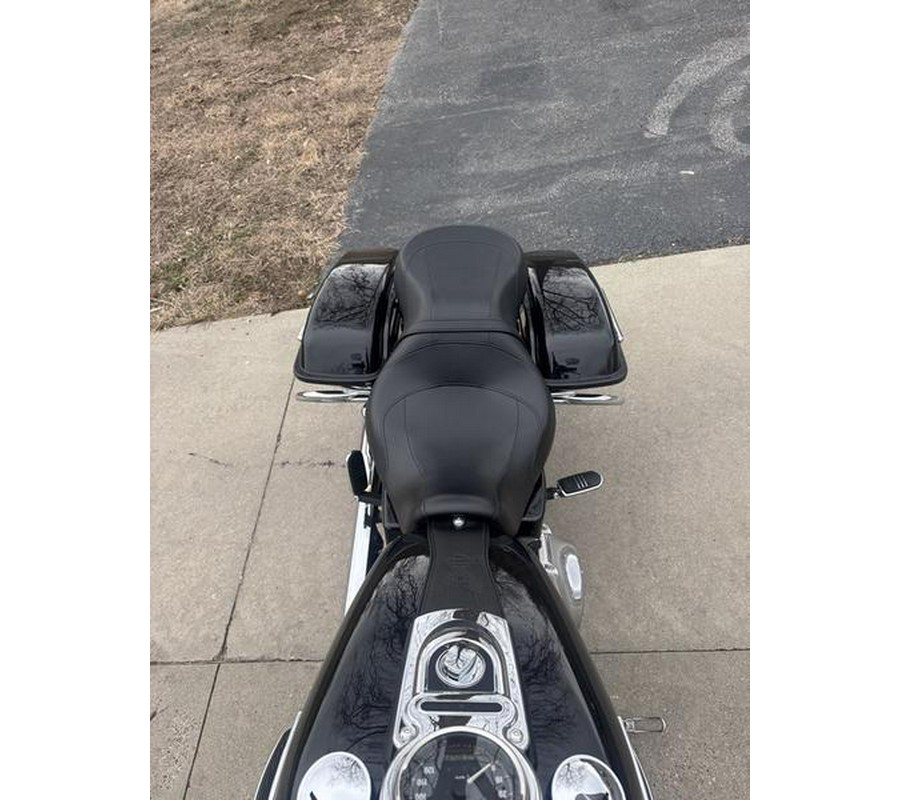 2014 Harley-Davidson® FLD - Dyna® Switchback™