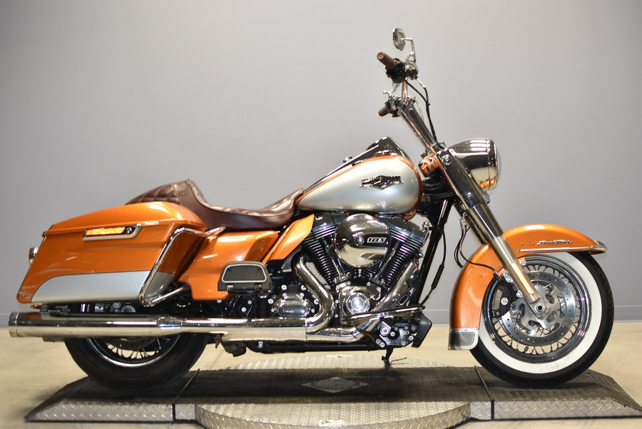 2014 Harley-Davidson Road King FLHR