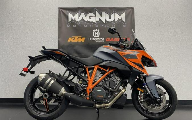 2023 KTM 1290 Super Duke GT