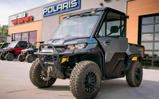 2023 Can-Am® Defender XT HD9