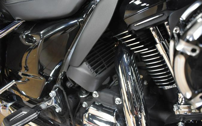 FLHXS 2017 Street Glide® Special