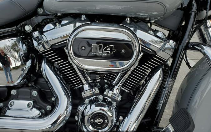 2024 Harley-Davidson® Heritage Classic 114