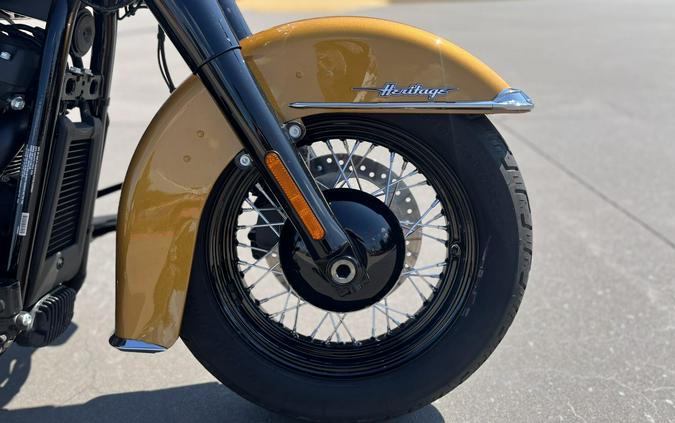 2023 Harley-Davidson® Heritage Classic Prospect Gold 037943