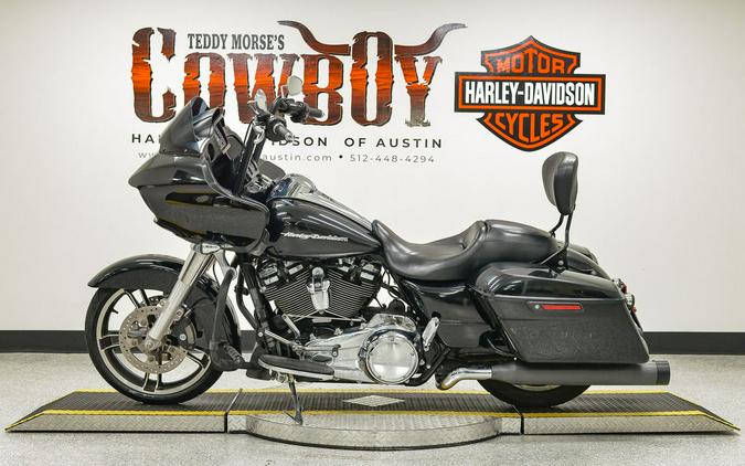 2017 Harley-Davidson® FLTRX - Road Glide®