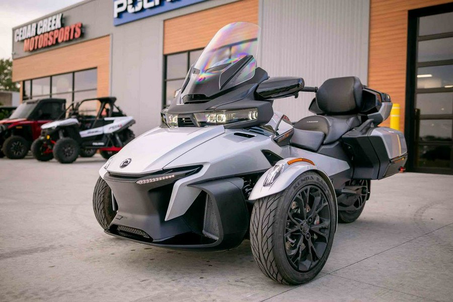 2024 Can-Am® Spyder RT Limited Dark Wheels