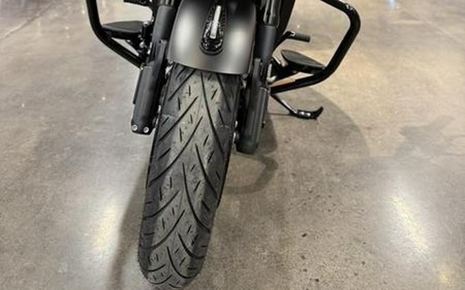 2026 Indian Motorcycle® Challenger® Dark Horse® Black Smoke