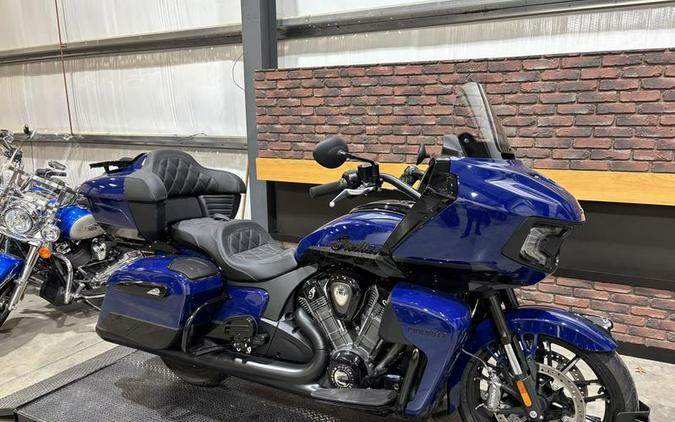 2024 Indian Motorcycle® Pursuit® Dark Horse® with PowerBand Audio Package Springfield Blue