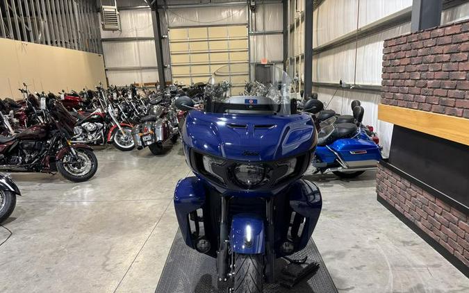 2024 Indian Motorcycle® Pursuit® Dark Horse® with PowerBand Audio Package Springfield Blue