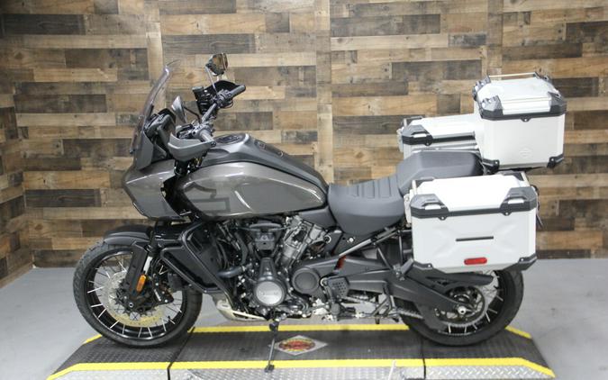 2023 Harley-Davidson Pan America™ 1250 Special Gray Haze w/Laced Wheels