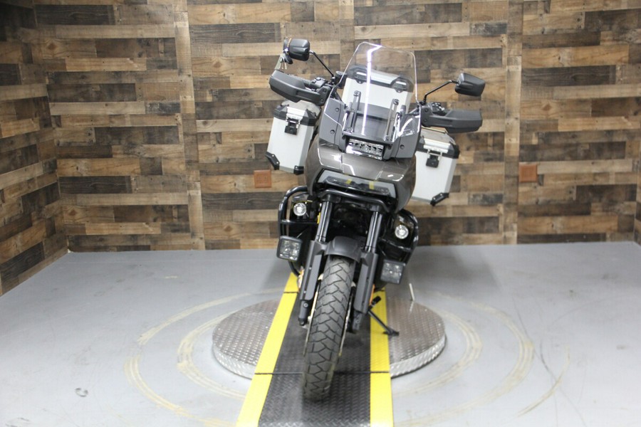 2023 Harley-Davidson Pan America™ 1250 Special Gray Haze w/Laced Wheels