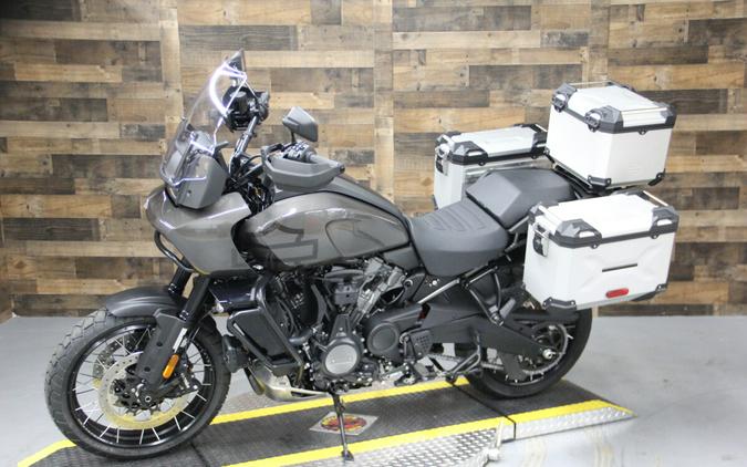 2023 Harley-Davidson Pan America™ 1250 Special Gray Haze w/Laced Wheels