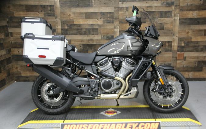 2023 Harley-Davidson Pan America™ 1250 Special Gray Haze w/Laced Wheels