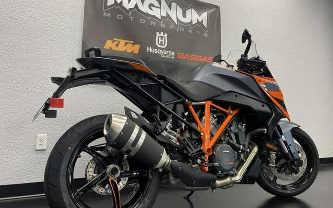 2023 KTM 1290 Super Duke GT