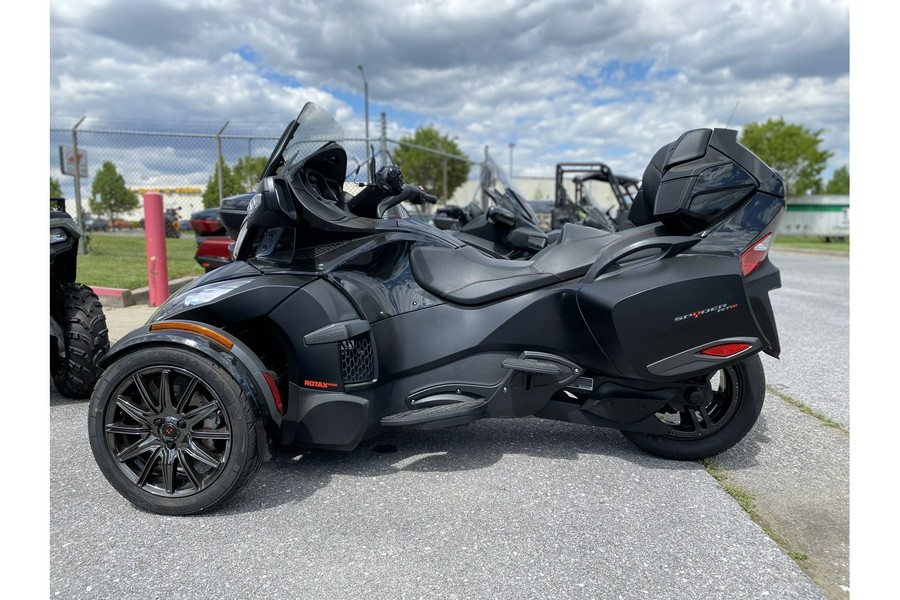 2016 Can-Am SPYDER RT-S SPECIAL SERIES